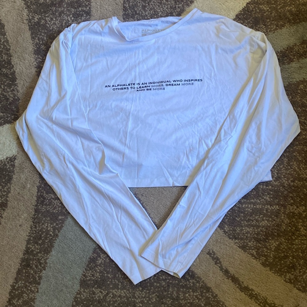 Alphalete lifestyle fit long sleeve